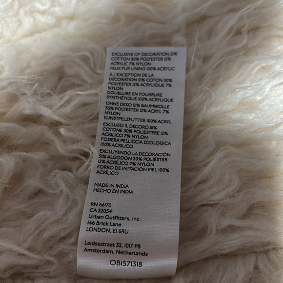 Anthropologie Sleeveless Floral Embroidered Beaded Faux Fur Vest - Picture 5 of 8